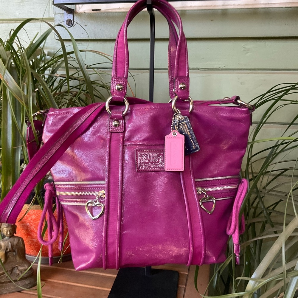 Coach Poppy Daisy Liquid Gloss Pocket Tote bag EUC two hang tags